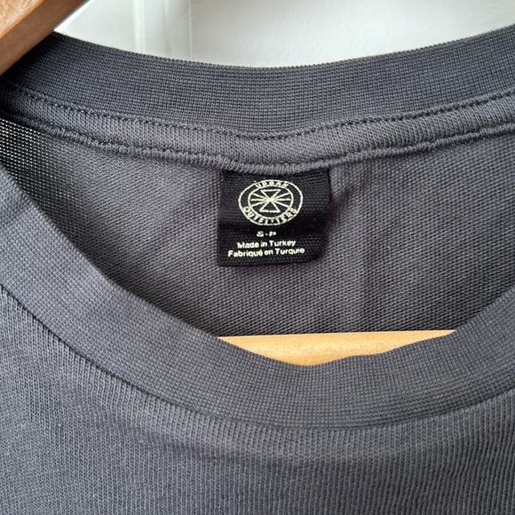 Urban Outfitters Wildflower t-shirt - Picture 4 of 4